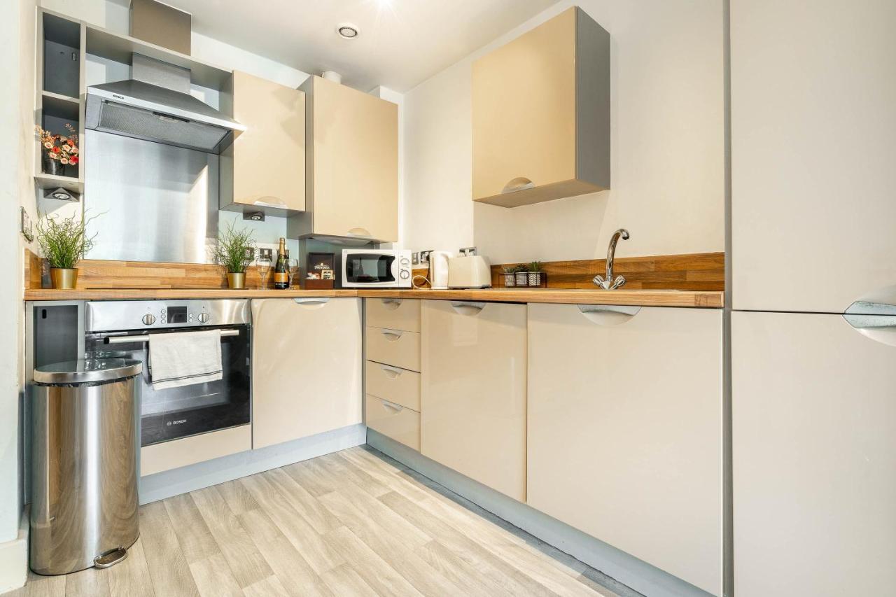 Haus City Centre Apartment - Fast Wifi - Smart Tv Бірмінгем Екстер'єр фото