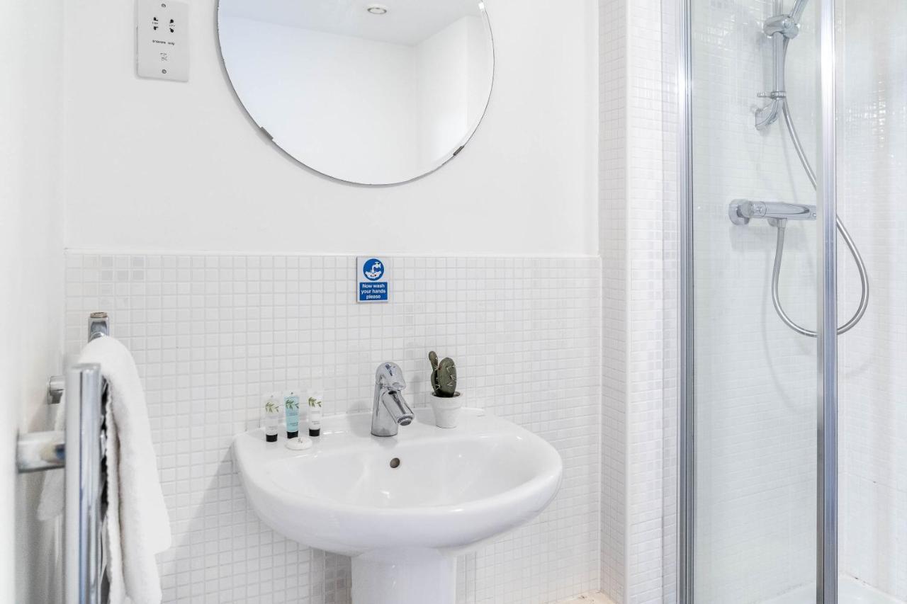 Haus City Centre Apartment - Fast Wifi - Smart Tv Бірмінгем Екстер'єр фото
